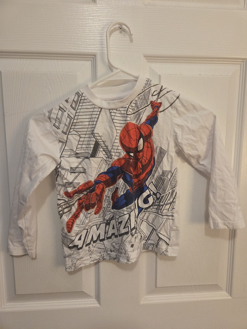 Marvel White Long Sleeve Spider-Man Graphic Tee